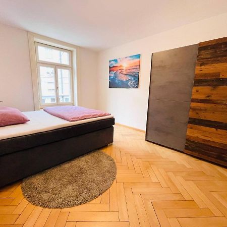 Beautiful, Bright, Large Apartment With Balcony Smarttv เซนต์กาลเลิน ภายนอก รูปภาพ
